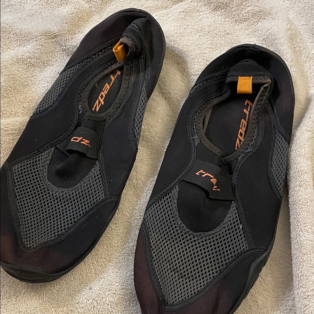 Black Mesh Men's Sandals